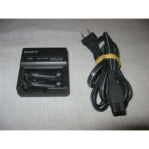 SONY Ni-MH RECHARGEABLE BATTERIES AA or AAA BATTERY CHARGER MODEL BC-CS1
